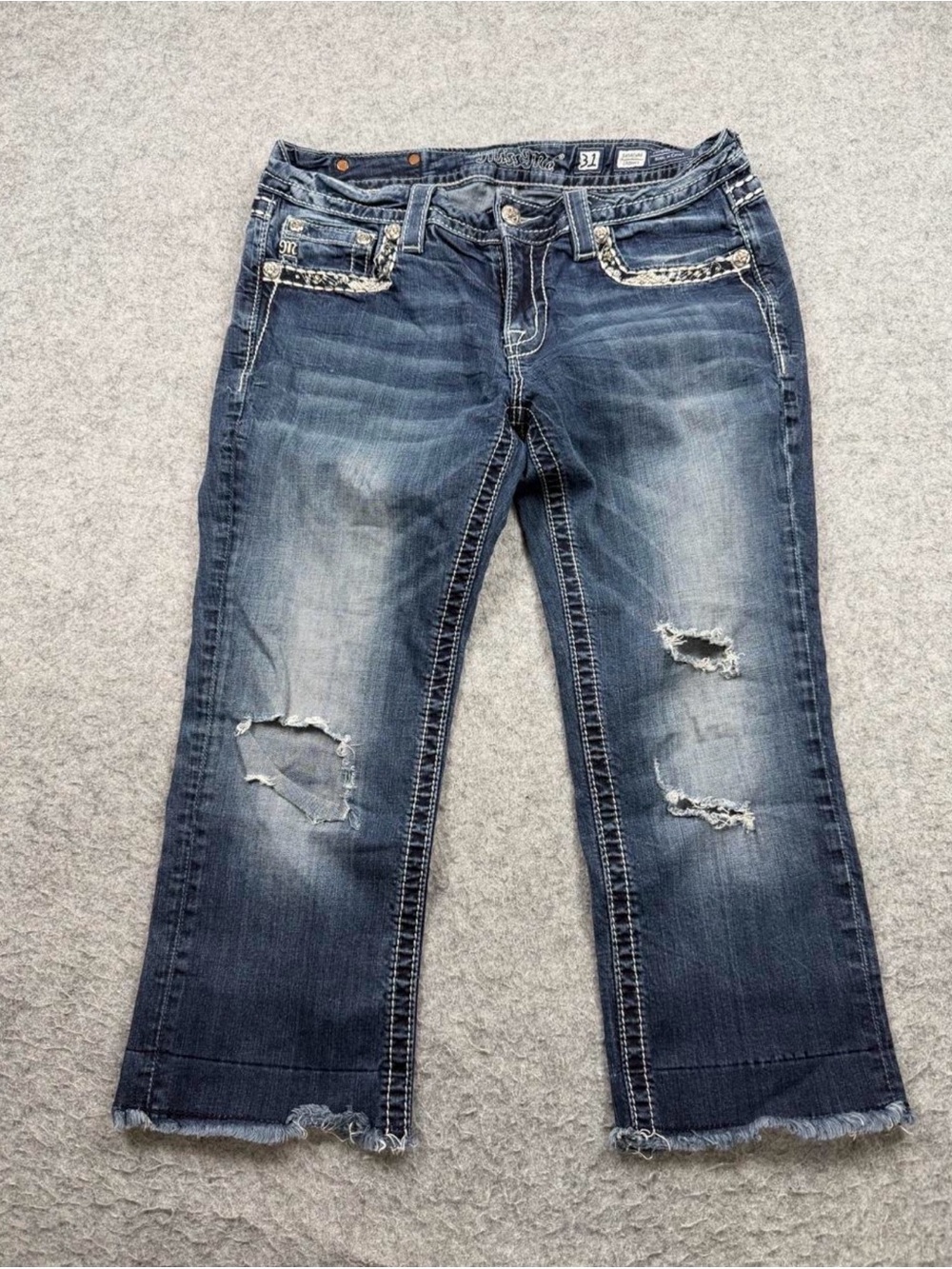 Miss Me Distressed Medium Blue Cropped Jeans Vintage 31x22
